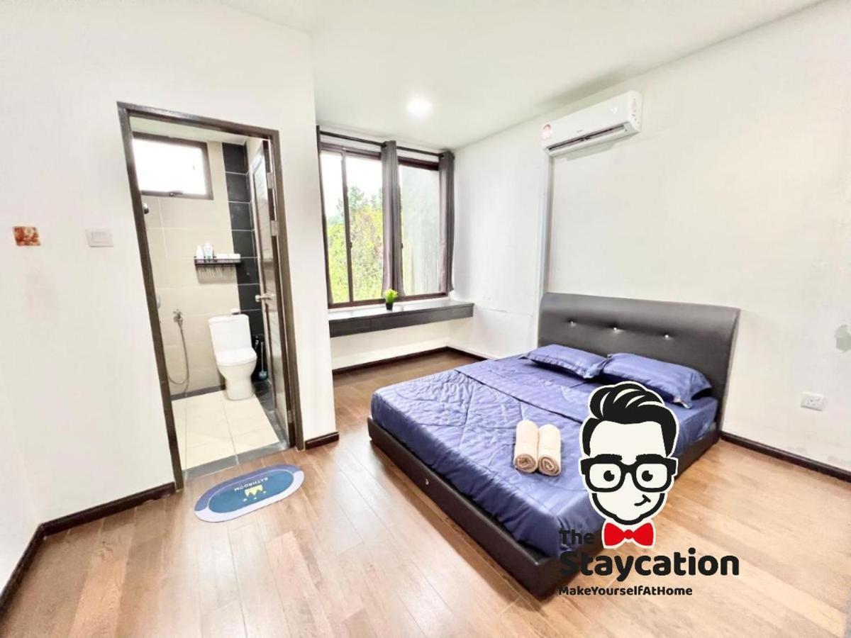 קוצ'ינג Staycation Homestay 4 Kota Samarahan D Gated House מראה חיצוני תמונה